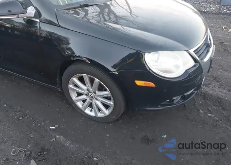 2008 Volkswagen Eos Komfort/Turbo из США, поврежденный, VIN WVWBA71F48V051758